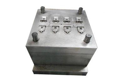 Exporting socket mold