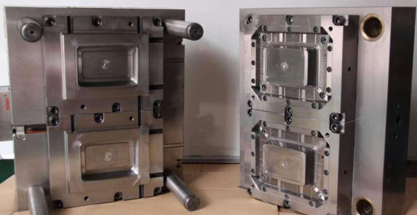 Injection mold