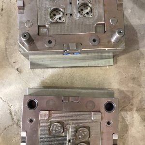 Exporting socket mold 3